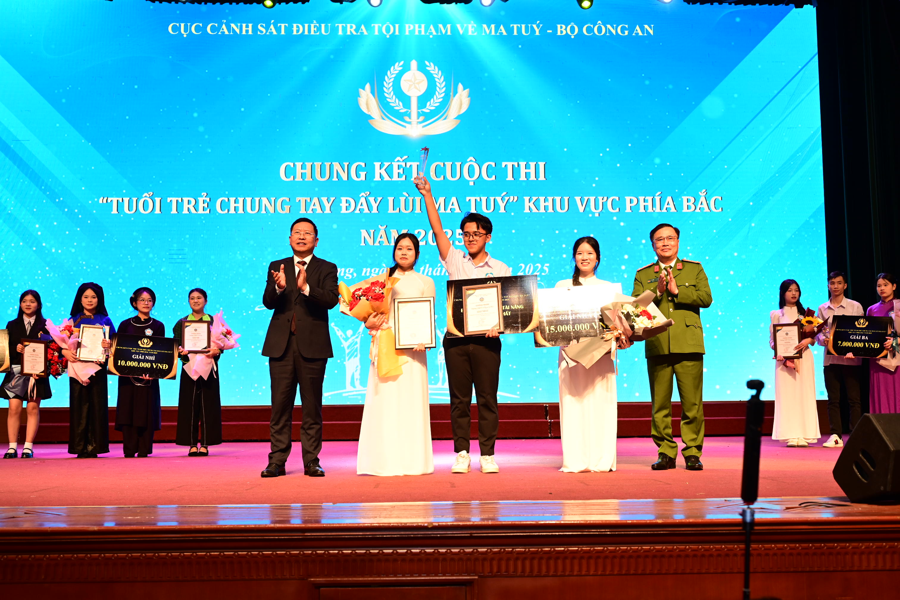 VCK phía Bắc Cuộc thi “Tuổi trẻ chung tay đẩy lùi ma túy năm 2025”: Trường THPT A Nguyễn Huệ (Ninh Bình) giành giải Nhất